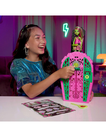 Monster High Skulltimate Secrets Jardín misterioso Venus McFlytrap