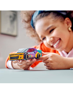 LEGO Speed Champions Nascar Next Gen Chevrolet Camaro ZL1... 2