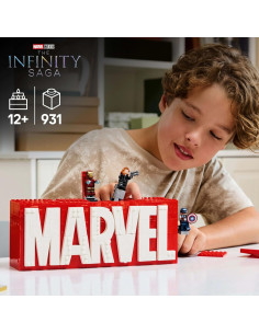 LEGO Marvel: Logotipo MARVEL y Minifiguras de Vengadores 2