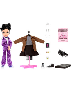 Bratz x Mean Girls Spring Fling Doll Janis- Muñeca de... 2