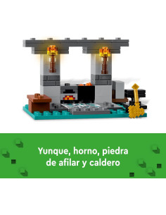 LEGO Minecraft La Armería 2