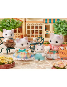 Sylvanian Families Familia Gato Latte 2