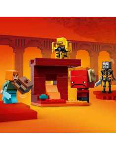 LEGO Minecraft La Batalla de Lava del Inframundo 2