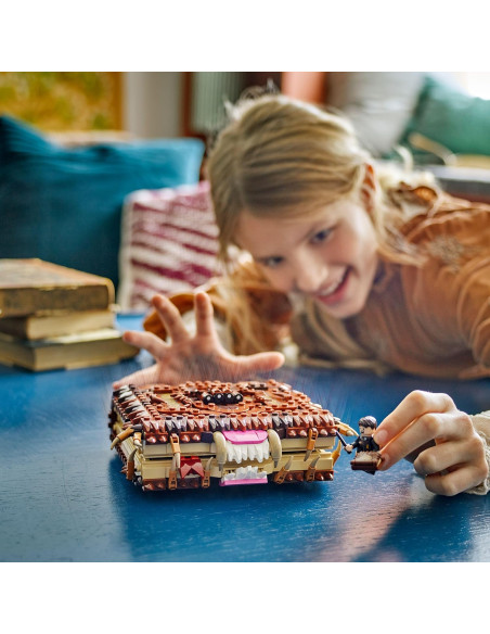 LEGO Harry Potter Monstruoso Libro de los Monstruos Mordedor con Función de Carga Manual para Abrir 