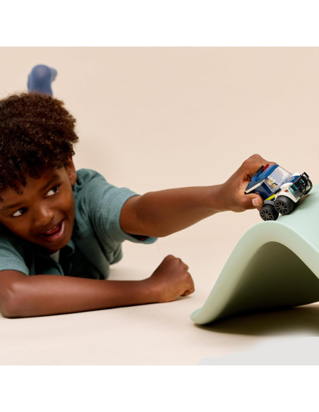 LEGO City Vehículos: Furgoneta de Policía de Juguete - Kit de Construcción con Minifigura de Agente 