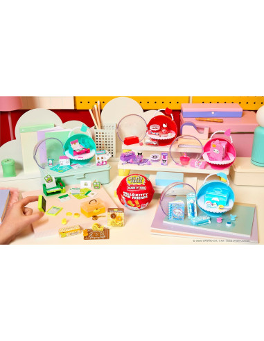 MGA´s Miniverse Make It Mini Hello Kitty and...