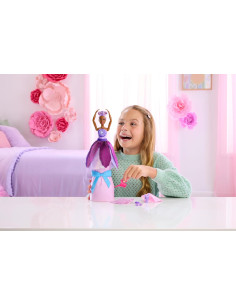 Barbie Petal Pop Muñeca perfumada con Vestido Floral... 2