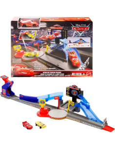 Disney y Pixar Cars Rayo Mcqueen burlón y Coche aplastado...