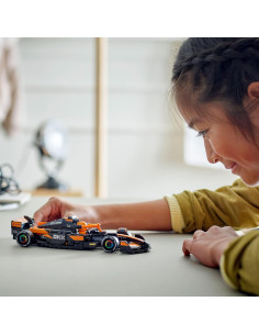 LEGO Speed Champions Coche de Carreras McLaren F1 Team MCL38 2