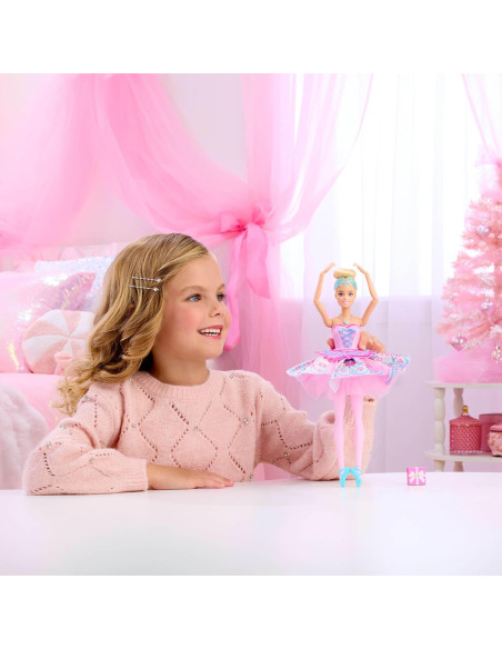 Barbie el Cascanueces Muñeca con tutú Que se transforma, Collar con Colgante de corazón y Regalo