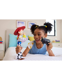 Jessie Figura Deluxe Parlanchina Toy Story 5 2